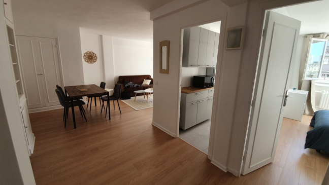 Location Appartement 2 pièces - 51m² 75015 Paris