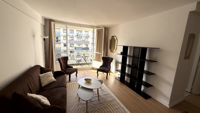 Location Appartement 2 pièces - 51m² 75015 Paris