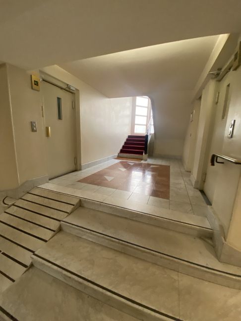 Location Appartement 2 pièces - 52m² 75016 Paris