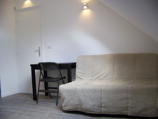 Location Appartement meubl 1 pice (studio) - 12.54m  Paris 11