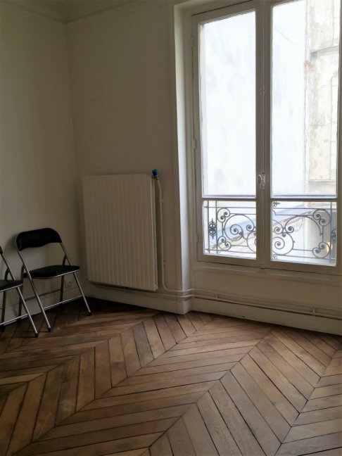 Location Appartement  2 pices - 47m 75010 Paris