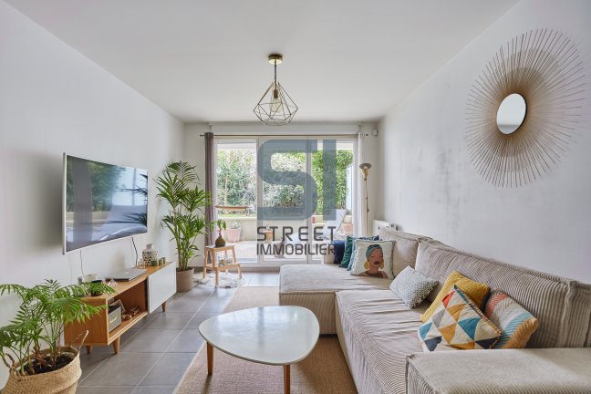 Location Appartement  2 pices - 49m 93260 Les Lilas