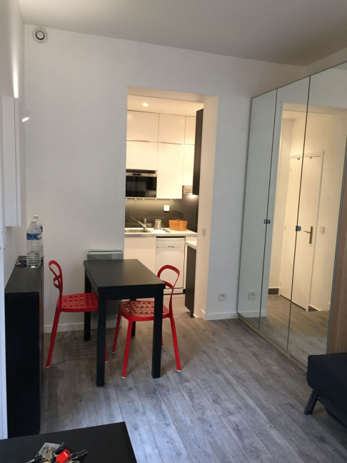 Location appartement meubléParis 75018