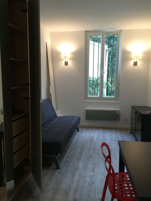 Location appartement meubléParis 75018