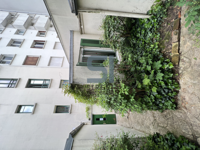 Location appartement meubléParis 75018