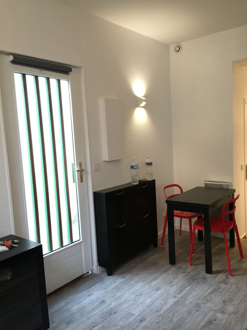 Location appartement meubléParis 75018