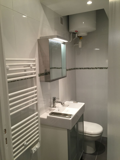 Location appartement meubléParis 75018