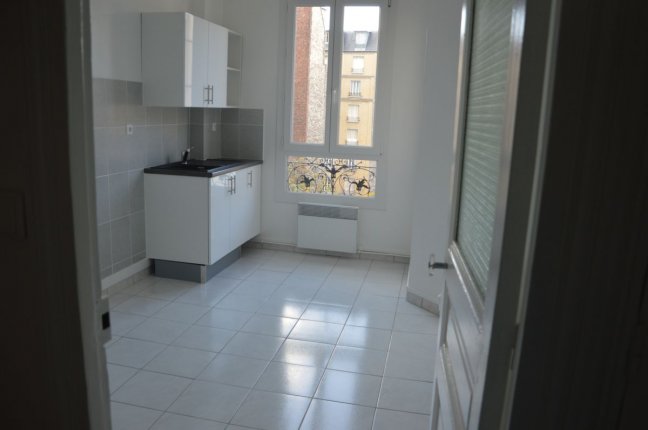 Location Appartement  4 pices - 80m 75014 Paris 14