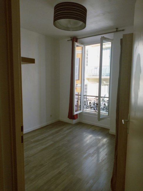 Location Appartement  2 pices - 35m 06300 Nice