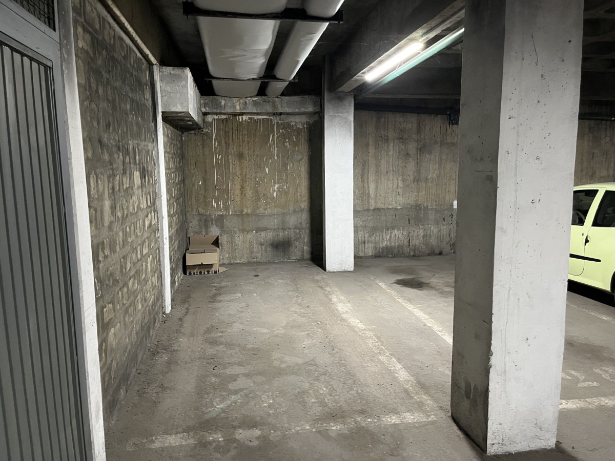 Location Parking  - 12m² 92360 Meudon La Foret