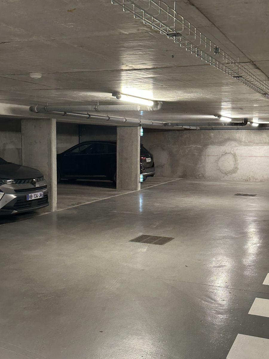 Location Parking - 12m² 92360 Meudon La Foret