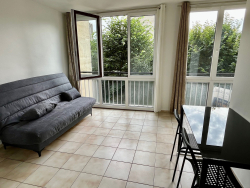 Location studio meubléMeudon La Foret 92360