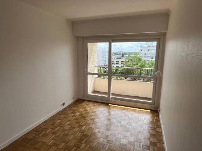 Location Appartement  4 pi�ces - 71.84m� 92360 Meudon La Foret