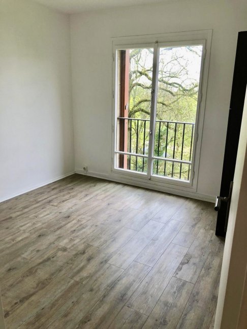Location appartement meubléMeudon La Foret 92360
