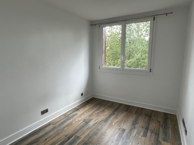 Vente Appartement  3 pices - 65m 92360 Meudon La Foret