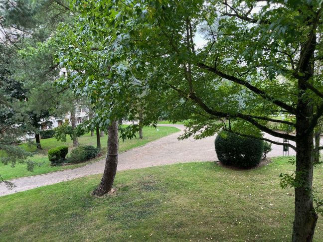 Vente Appartement  3 pices - 65m 92360 Meudon La Foret