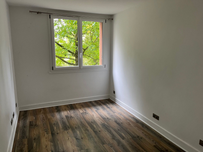 Vente Appartement  3 pices - 65m 92360 Meudon La Foret