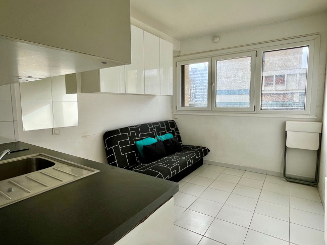 Vente Chambre individuelle  1 pi�ce (studio) - 11.7m� 92360 Meudon La Foret