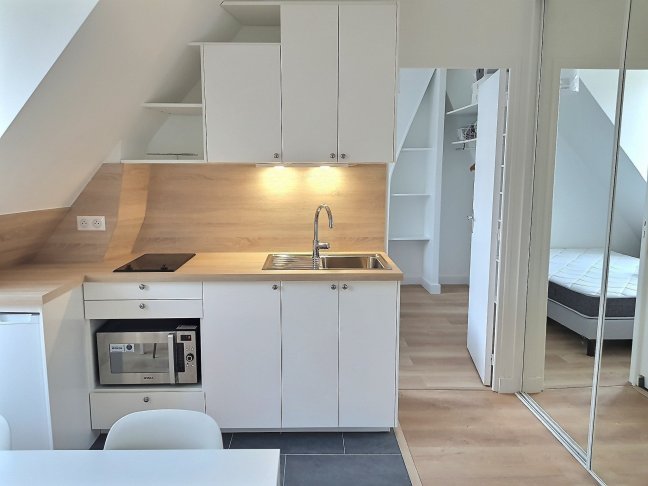 Location appartement meubléParis 75017