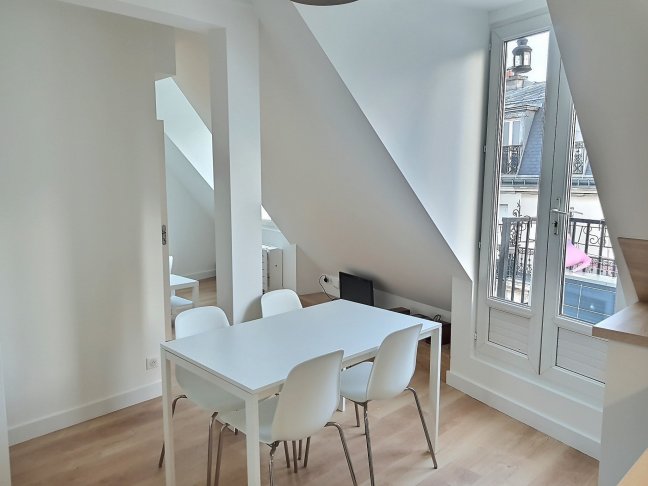 Location appartement meubléParis 75017