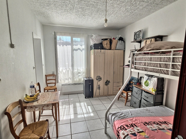 Location appartement meubléParis 75018