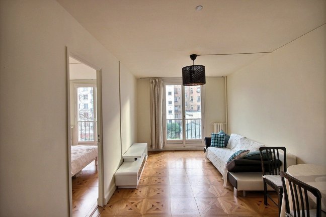 Location Appartement meubl� 3 pi�ces - 48.13m� 75015 Paris