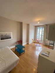 Location appartement meubléParis 75012