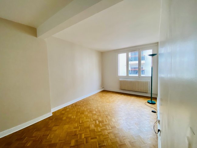 Location Appartement  2 pices - 41.39m 92170 Vanves
