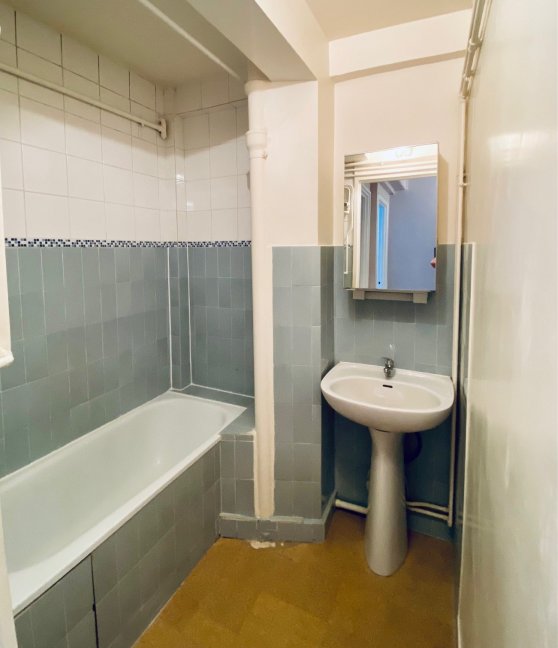 Location Appartement  2 pices - 41.39m 92170 Vanves