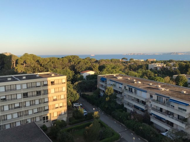 Vente Appartement  4 pices - 81m 13008 Marseille