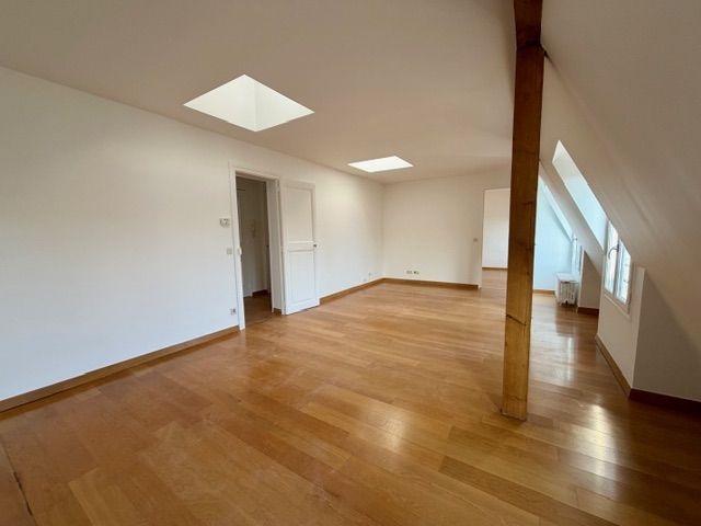 Location Appartement  3 pices - 75.59m 75006 Paris
