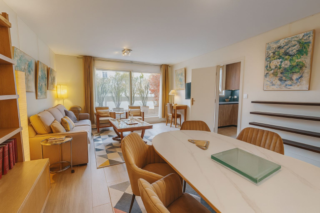 Location Appartement meubl� 2 pi�ces - 61m� 75006 Paris