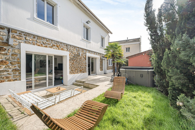 Vente Maison 7 pièces - 200m² 94100 Saint-maur-des-fosses
