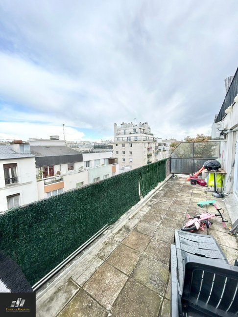 Vente Appartement  4 pices - 82m 75011 Paris