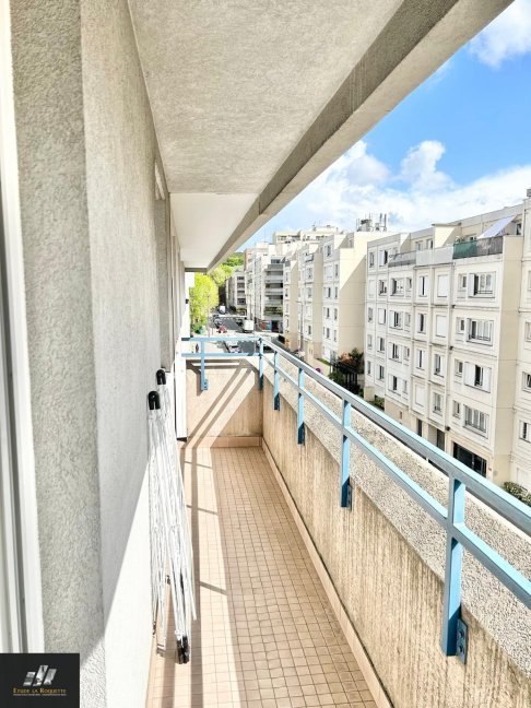 Vente Appartement  5 pices - 106m 75011 Paris