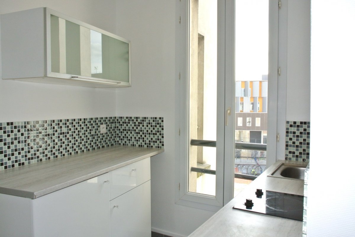 Location Appartement  2 pièces - 33.1m² 94200 Ivry-sur-seine