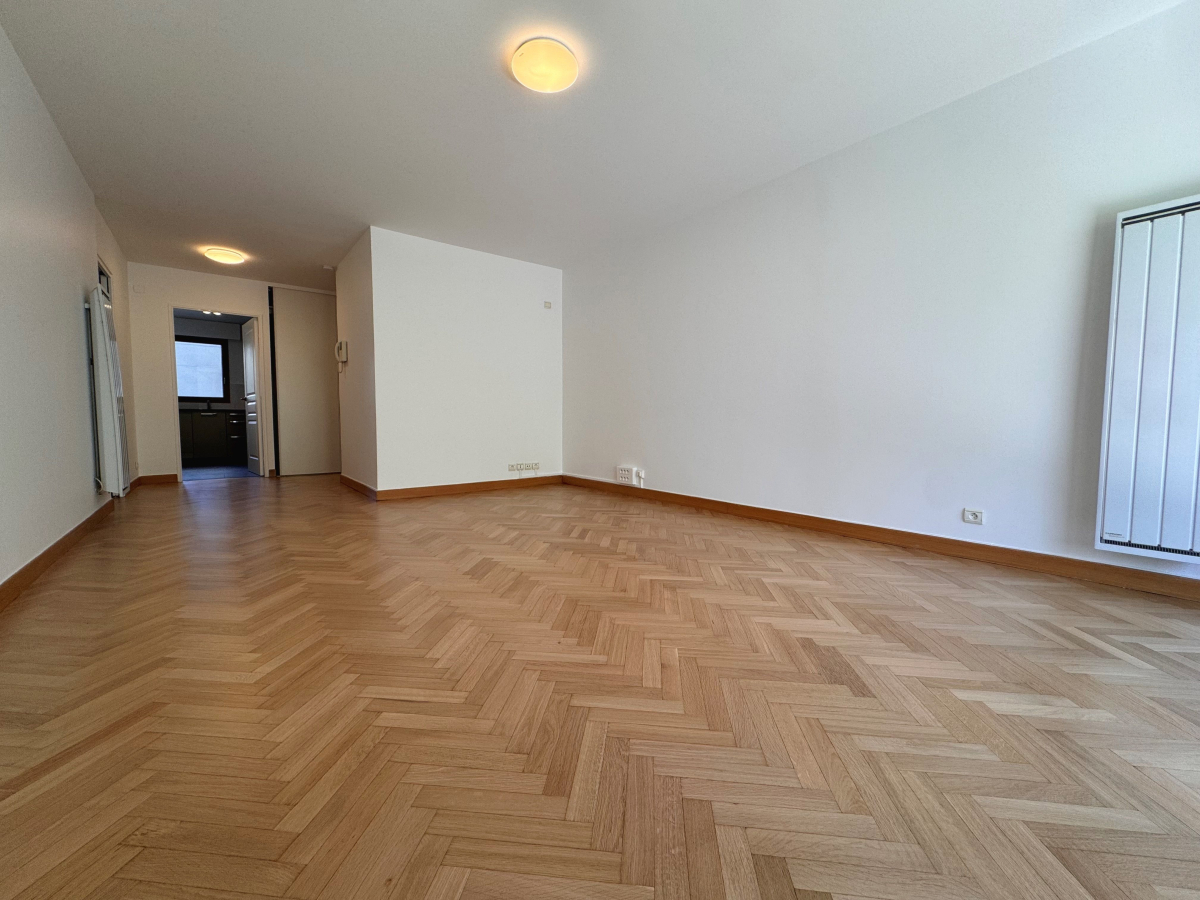 Location Appartement  3 pièces - 74.8m² 75012 Paris