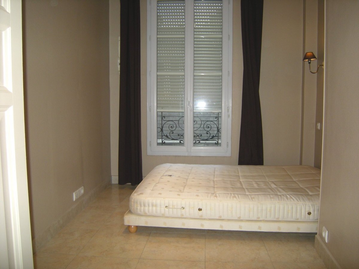 Location Appartement meublé 3 pièces - 53.75m² 75012 Paris