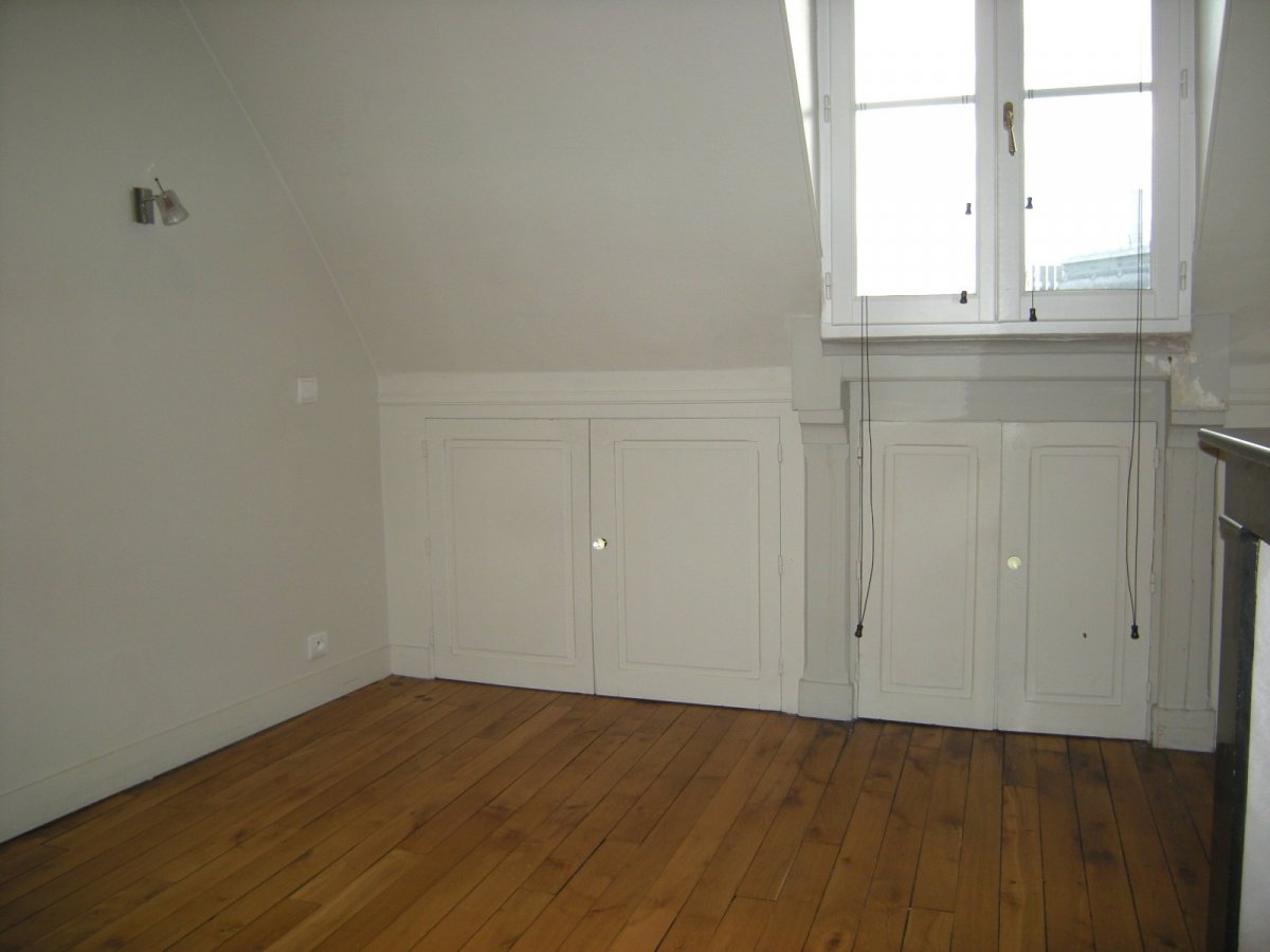Location Appartement meublé 3 pièces - 53.75m² 75012 Paris