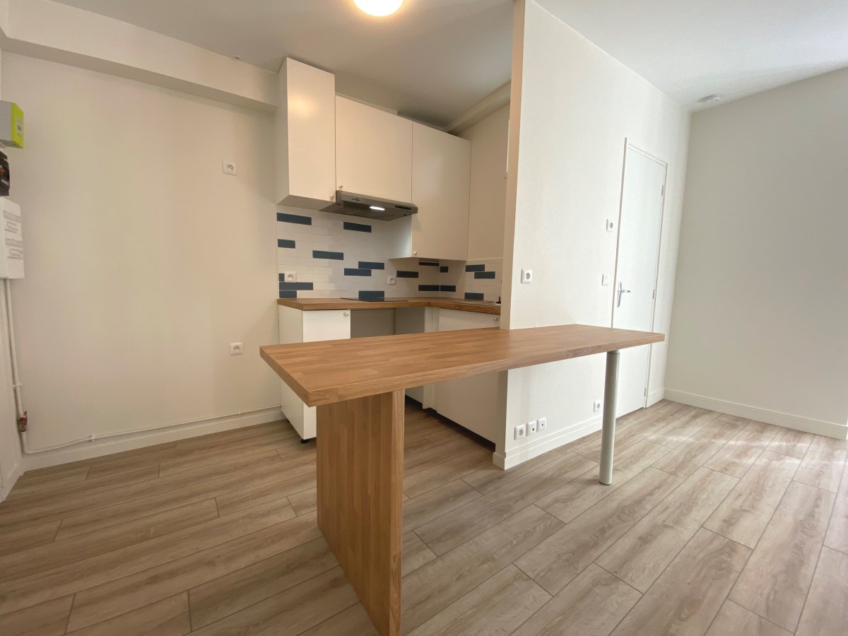 Location Appartement 1 pièce (studio) - 18.69m² 75011 Paris