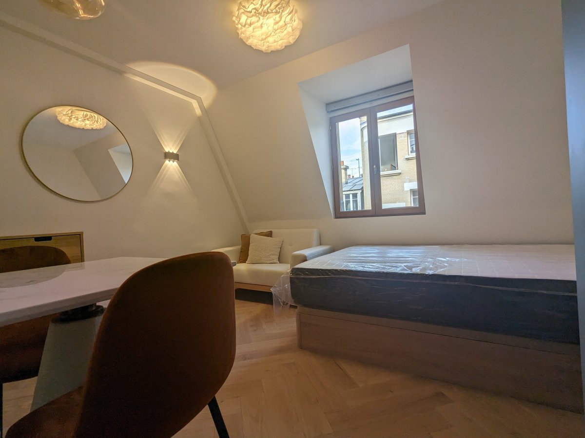 Location Appartement meublé 1 pièce (studio) - 15.65m² 75008 Paris