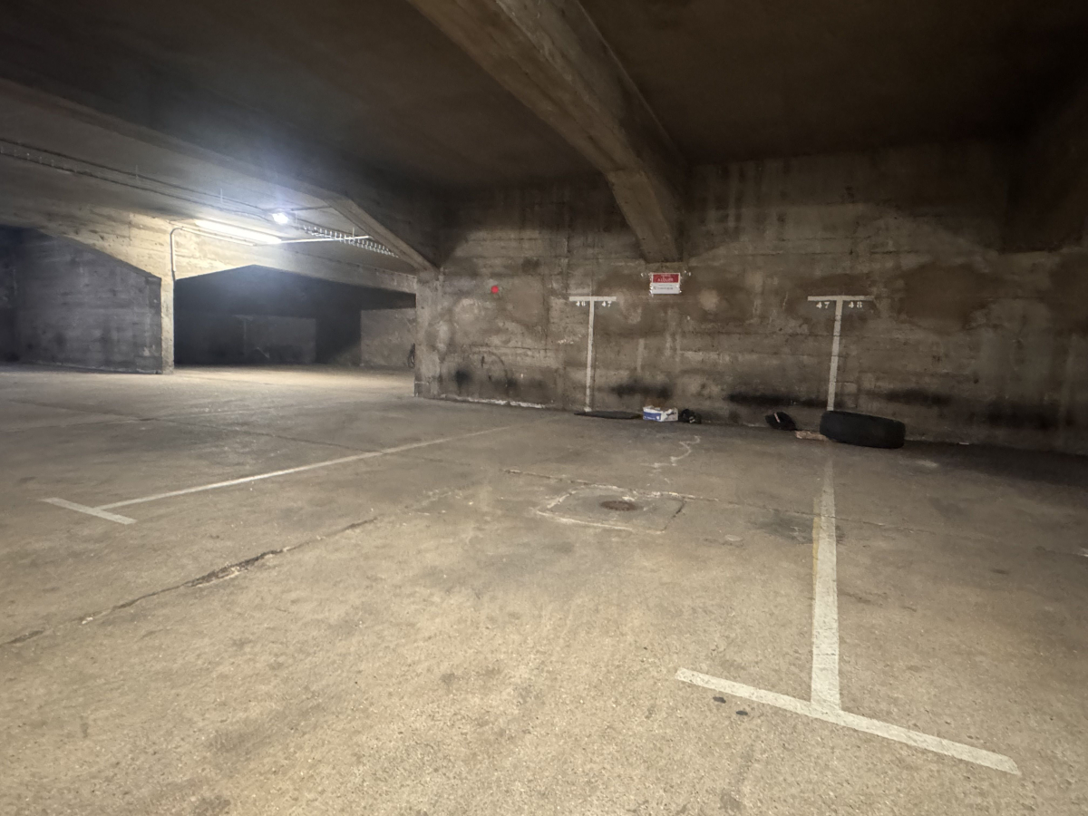 Location Parking  1 pièce (studio) - 12.5m² 92200 Neuilly-sur-seine