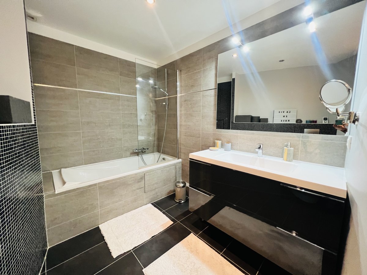 Location Appartement meublé 2 pièces - 48.74m² 75004 Paris