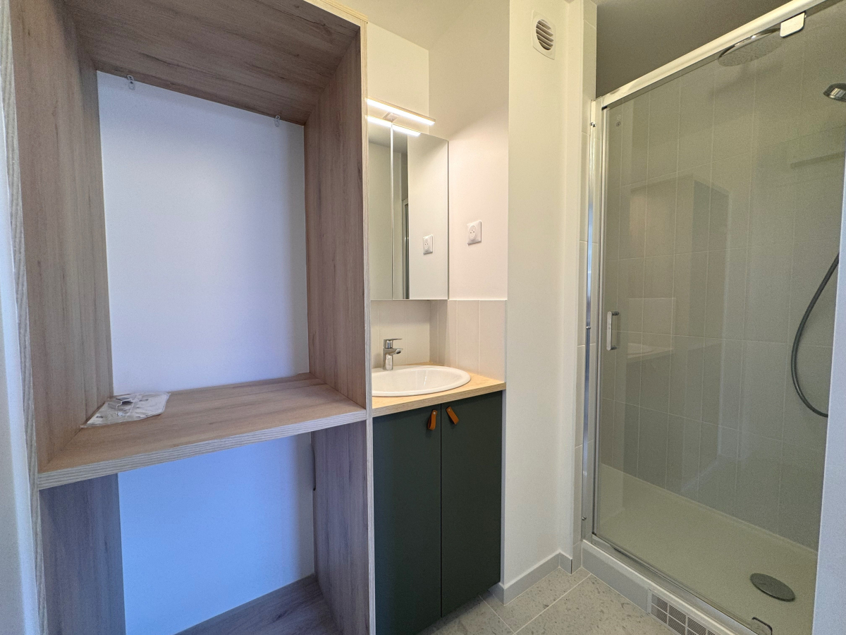 Location Appartement  4 pièces - 76.83m² 94160 Saint-mande