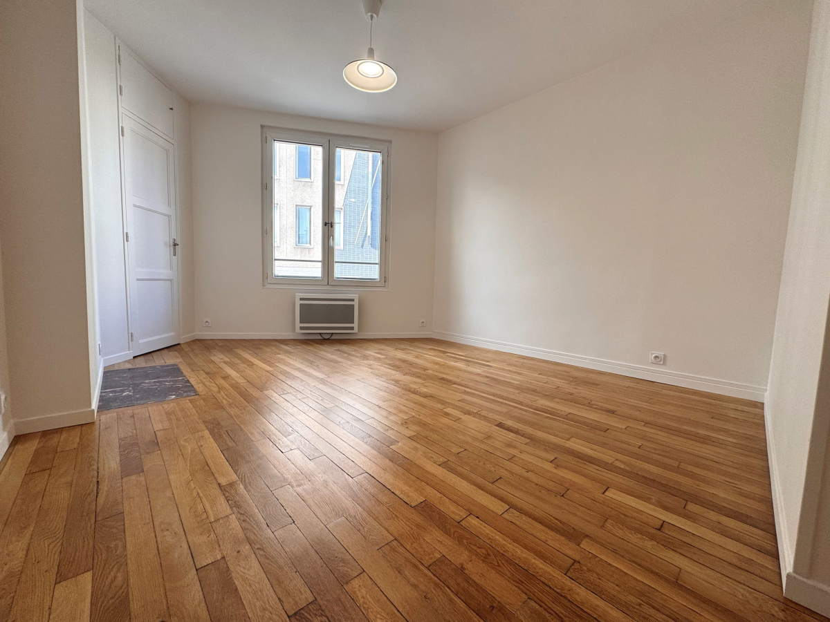 Location Appartement  2 pièces - 47m² 93400 Saint-ouen