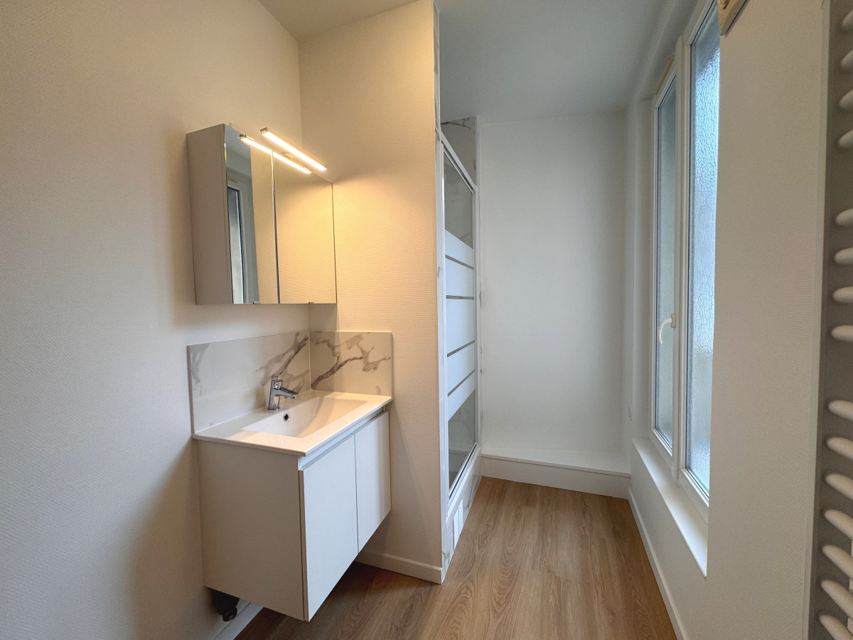 Location Appartement  2 pièces - 32m² 94200 Ivry-sur-seine