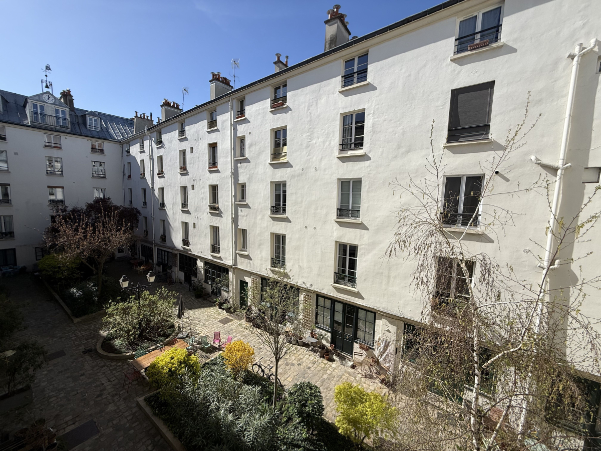 Location Appartement meublé 1 pièce (studio) - 27m² 75009 Paris
