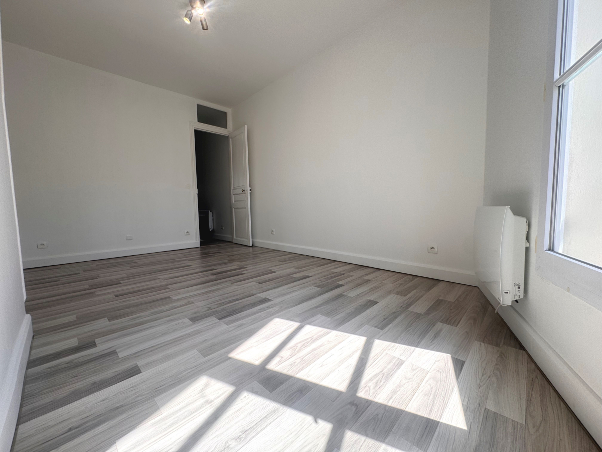 Location Appartement  2 pièces - 34m² 75013 Paris