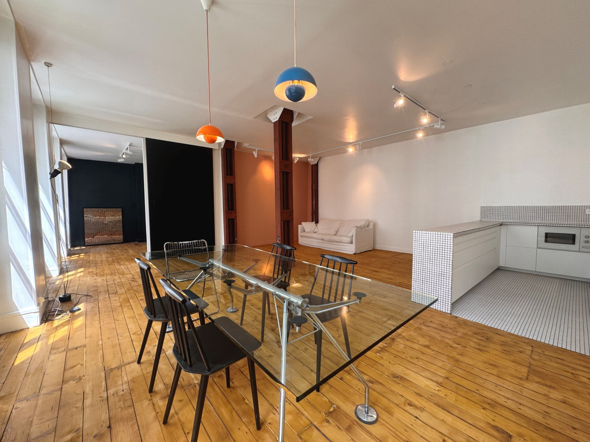 Location Appartement meublé 2 pièces - 73m² 75011 Paris