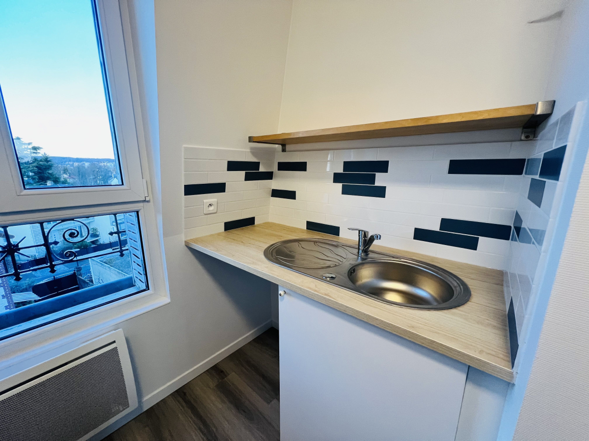 Location Appartement  3 pièces - 42m² 95210 Saint-gratien
